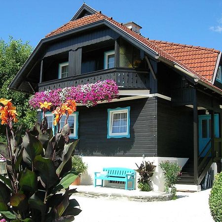 Haus Thon Apartment โบเดนสดอร์ฟ ภายนอก รูปภาพ
