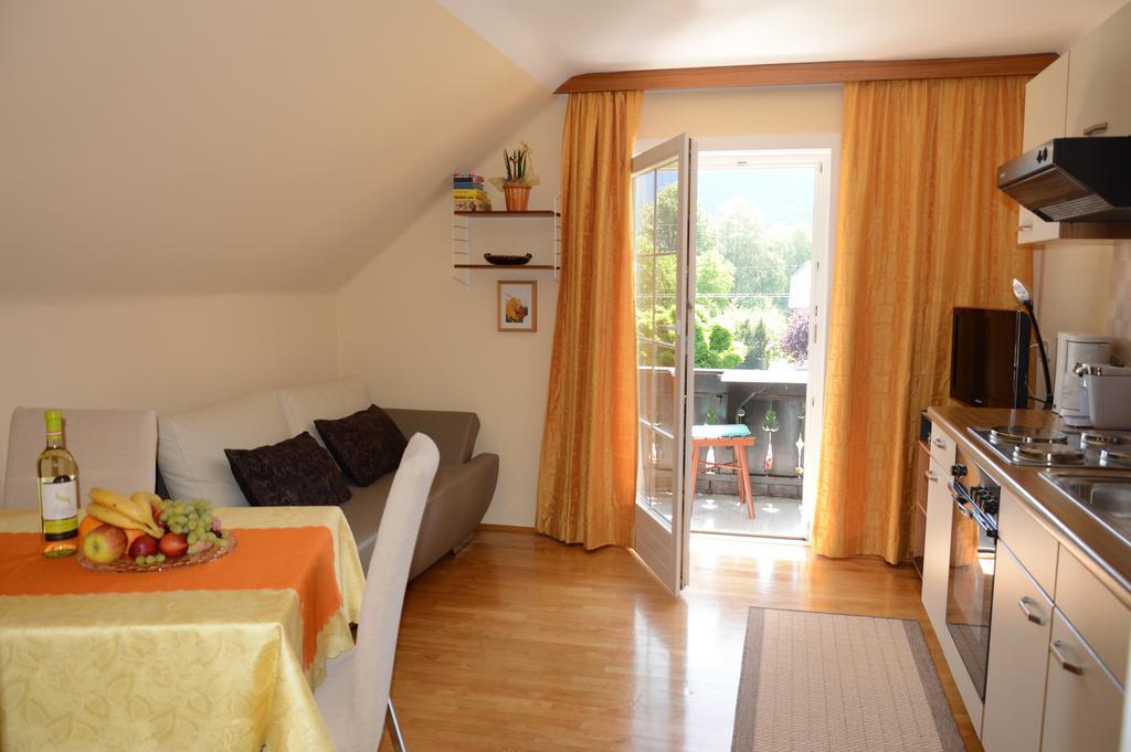 Haus Thon Apartment โบเดนสดอร์ฟ ภายนอก รูปภาพ