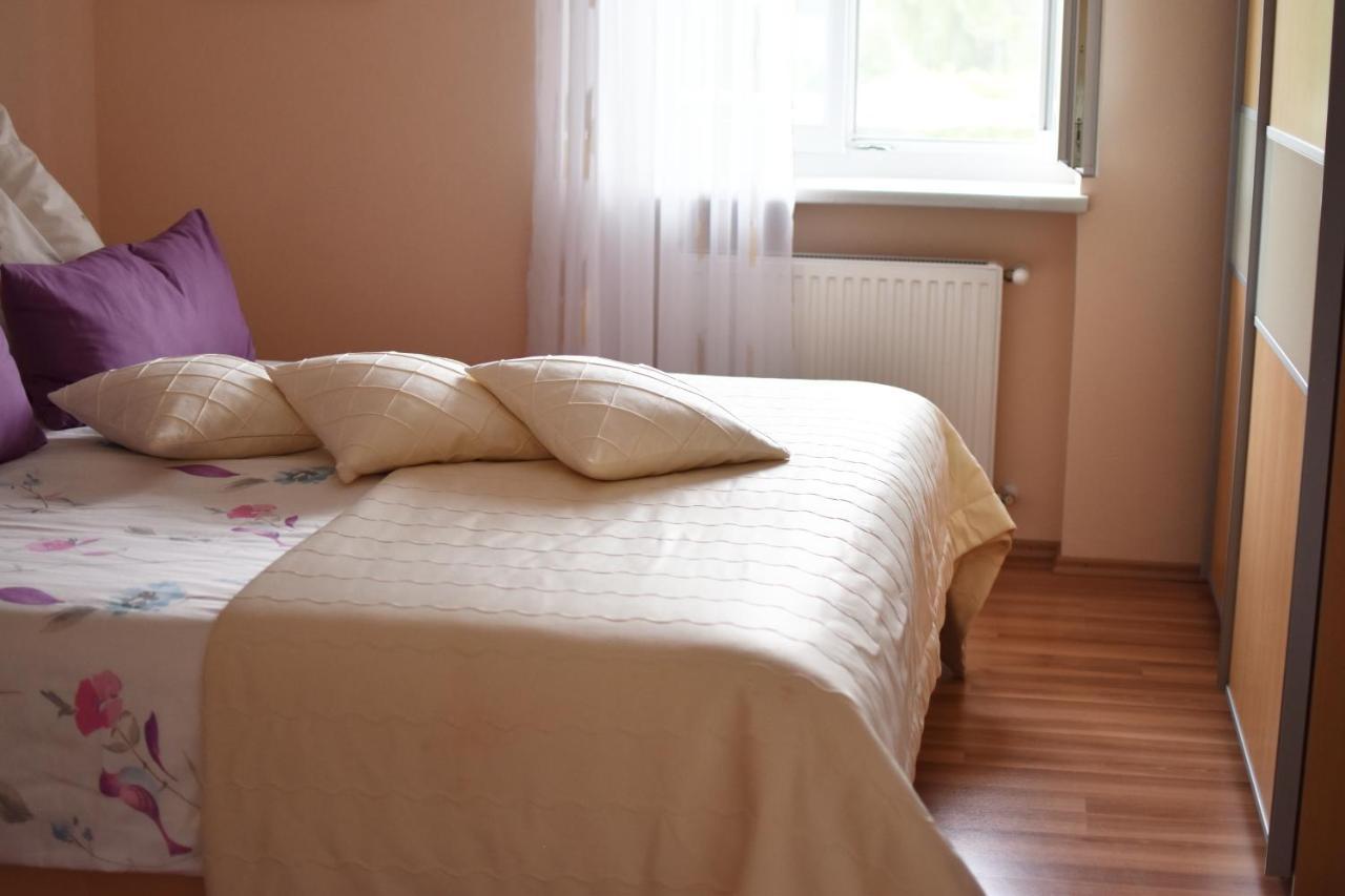 Haus Thon Apartment โบเดนสดอร์ฟ ภายนอก รูปภาพ